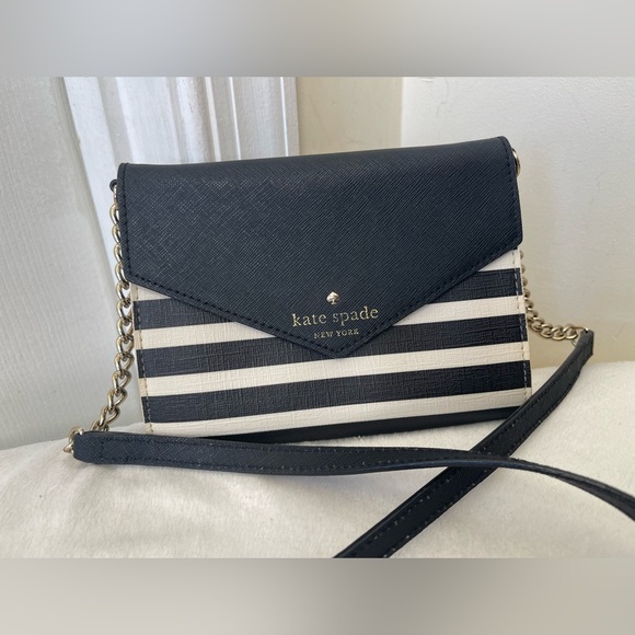 kate spade Handbags - Kate Spade Striped storybook lining Small Crossbody Bag EUC